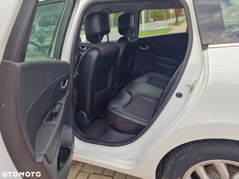 Renault Clio - 10