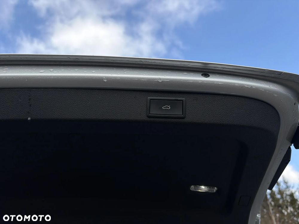 Skoda Superb 2.0 TDI SCR Ambition DSG - 20