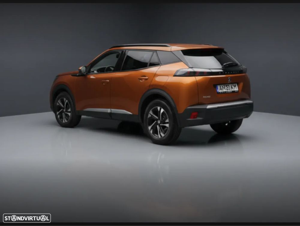 Peugeot 2008 1.2 PureTech Allure Pack - 4