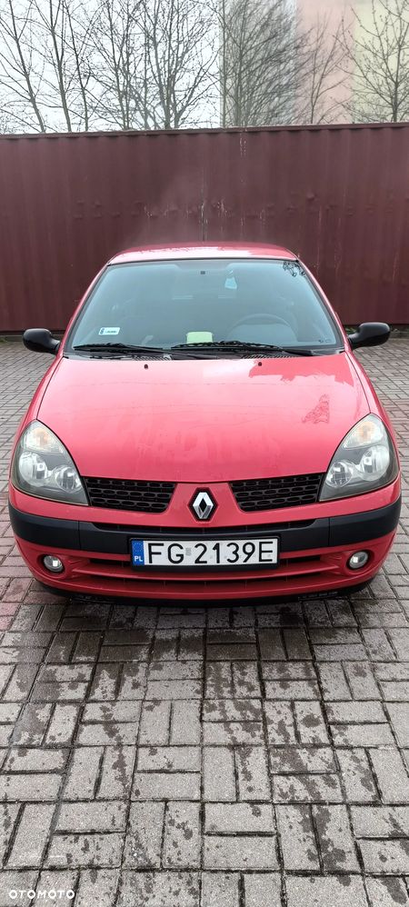 Renault Clio - 1