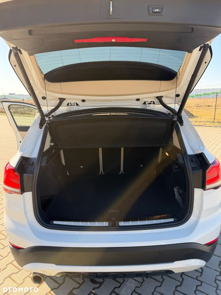 BMW X1 sDrive18i Sport Line - 20