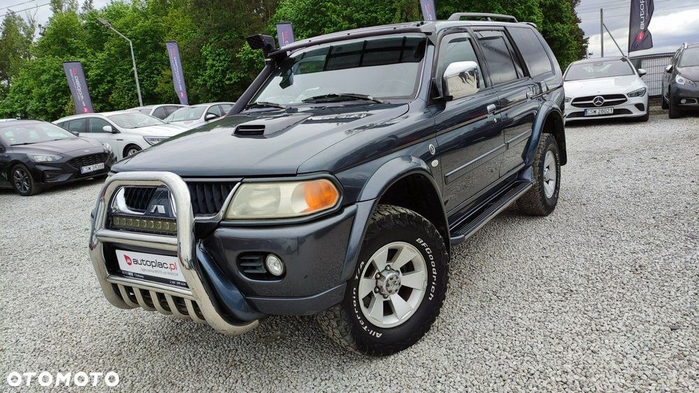 Mitsubishi Pajero - 13