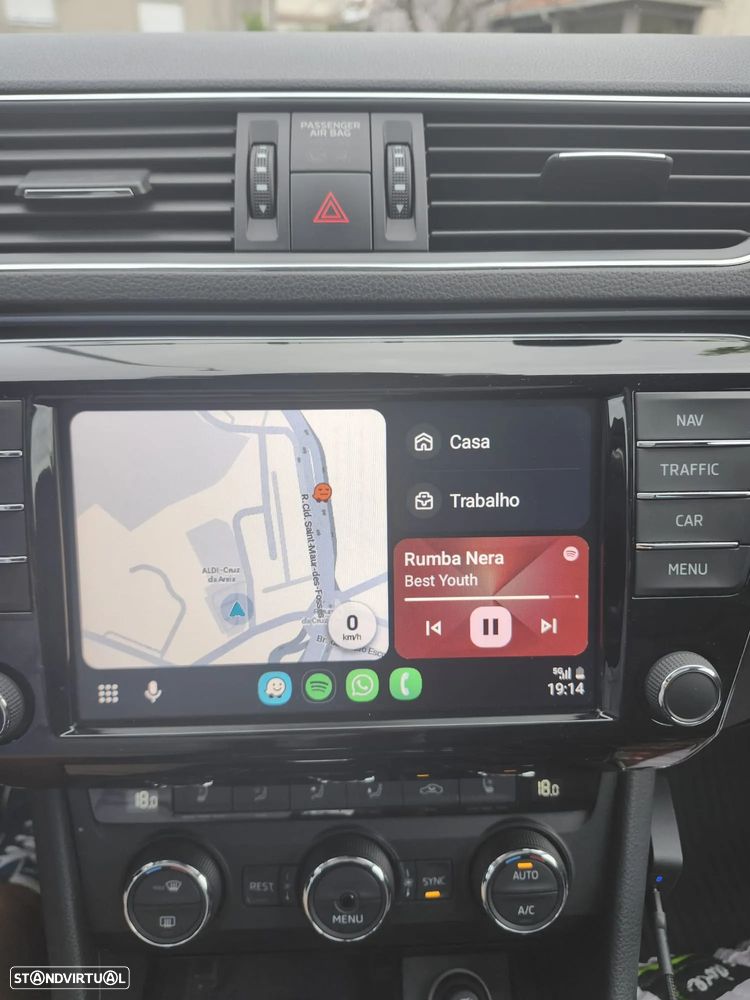 Skoda Superb Break 2.0 TDI Laurin&Klement DSG - 18