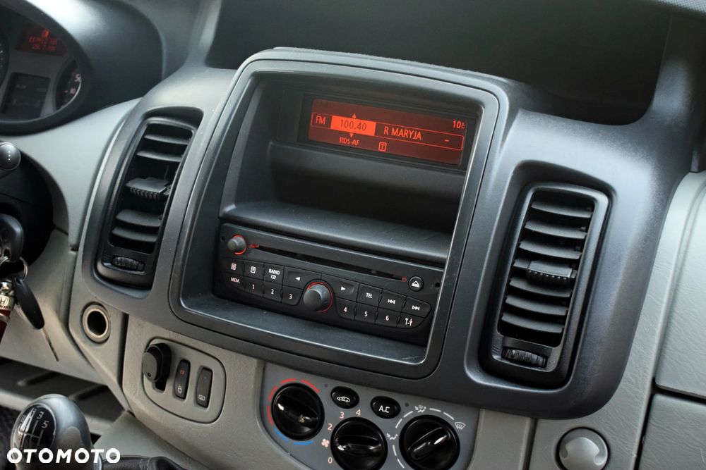 Nissan primastar - 8