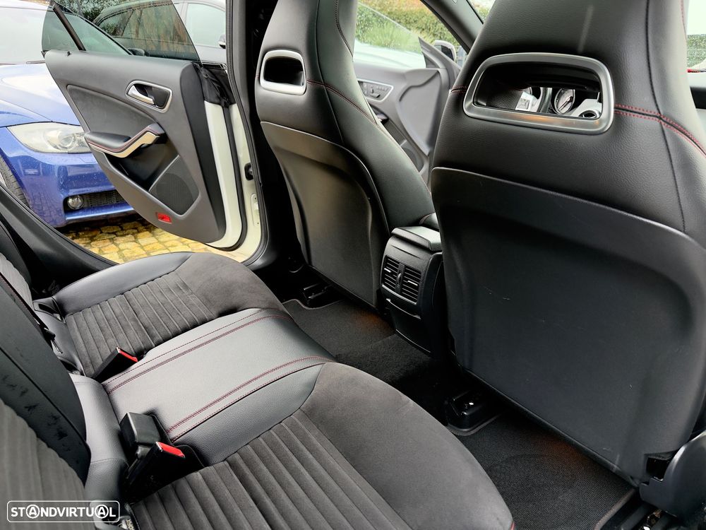 Mercedes-Benz CLA 200 CDI AMG Line - 57