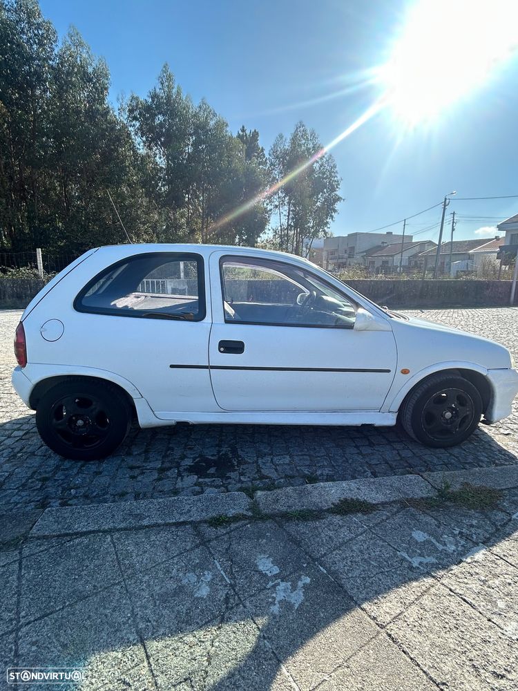 Opel Corsa - 4