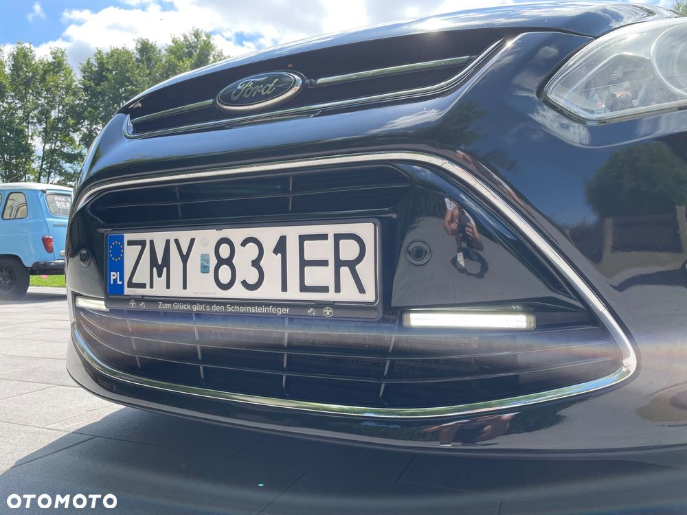 Ford Grand C-MAX - 13