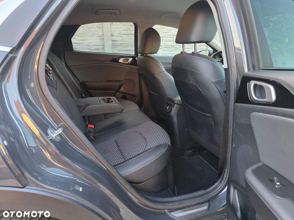 Kia XCeed 1.6 GDI PHEV L Business Line DCT - 22