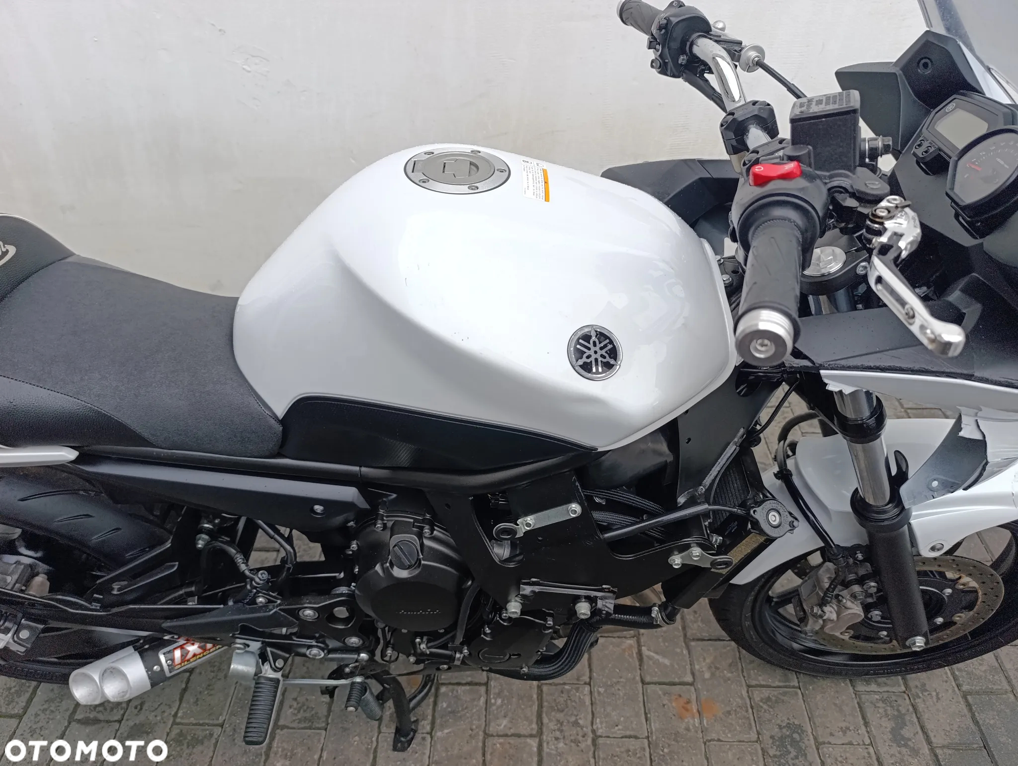 Yamaha XJ - 25