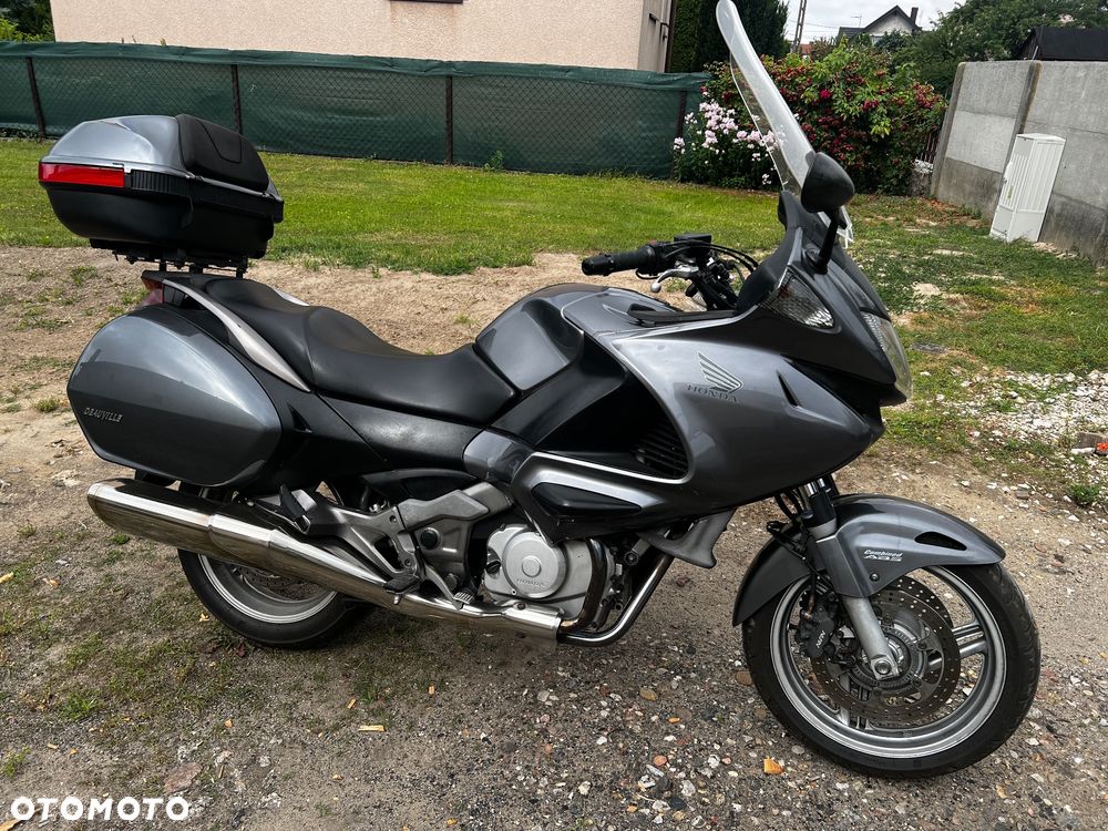 Honda NTV - 1