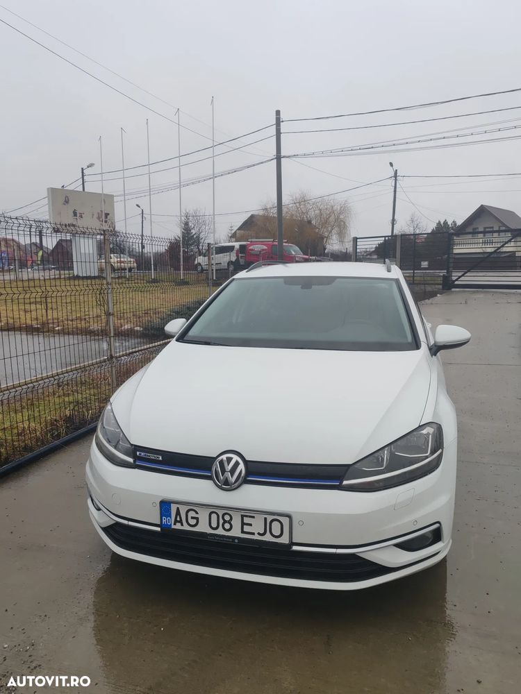 Volkswagen Golf - 3