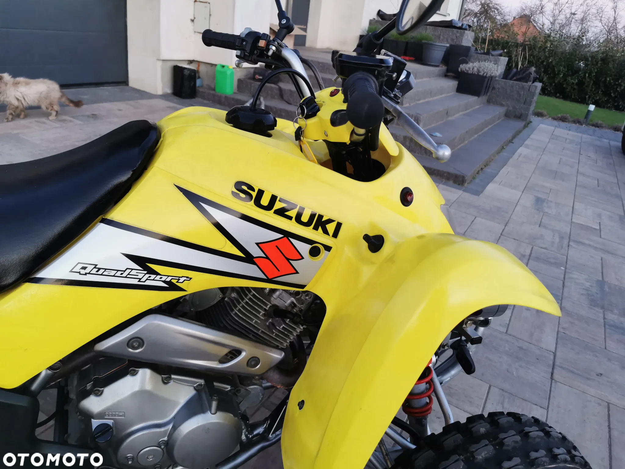 Suzuki Inny - 15