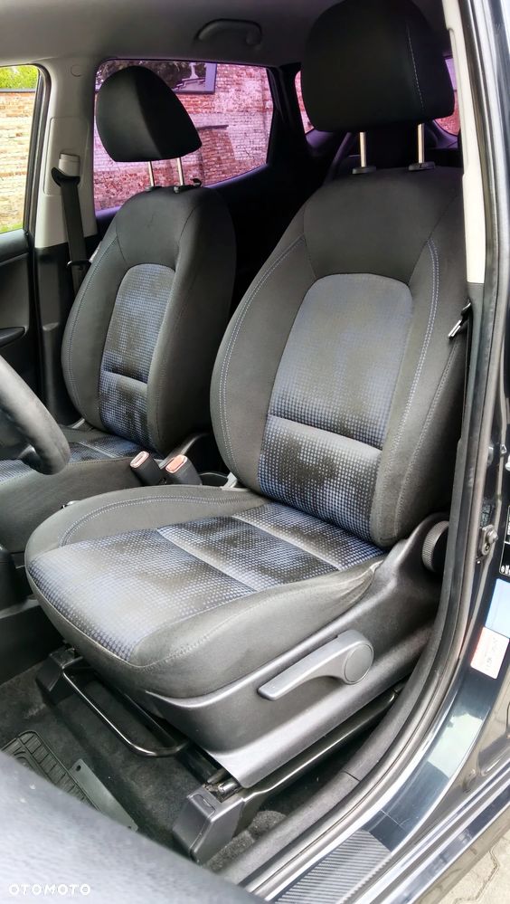 Hyundai ix20 1.4 blue Comfort - 13