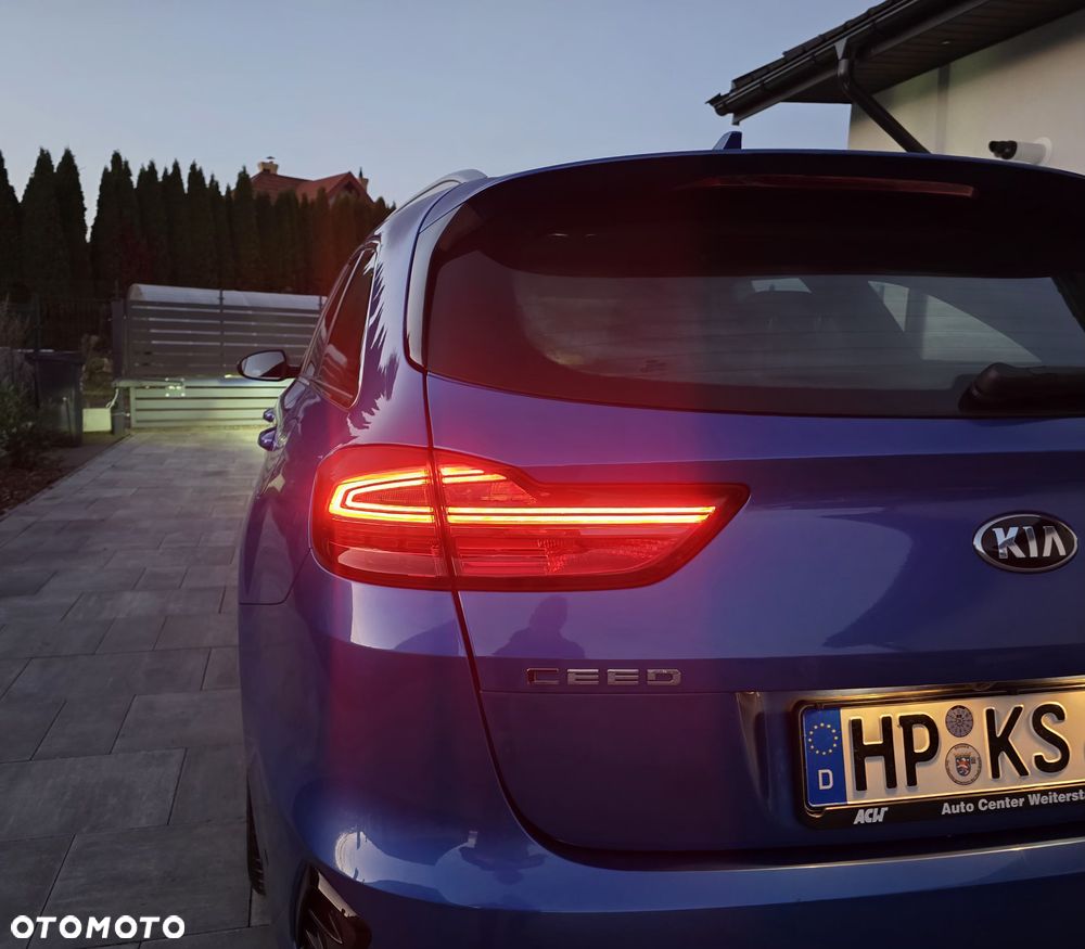 Kia Ceed 1.4 T-GDI DCT OPF Platinum Edition - 33