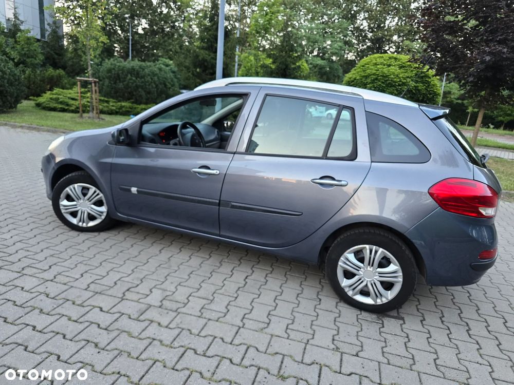 Renault Clio 1.2 16V All Inclusive - 29