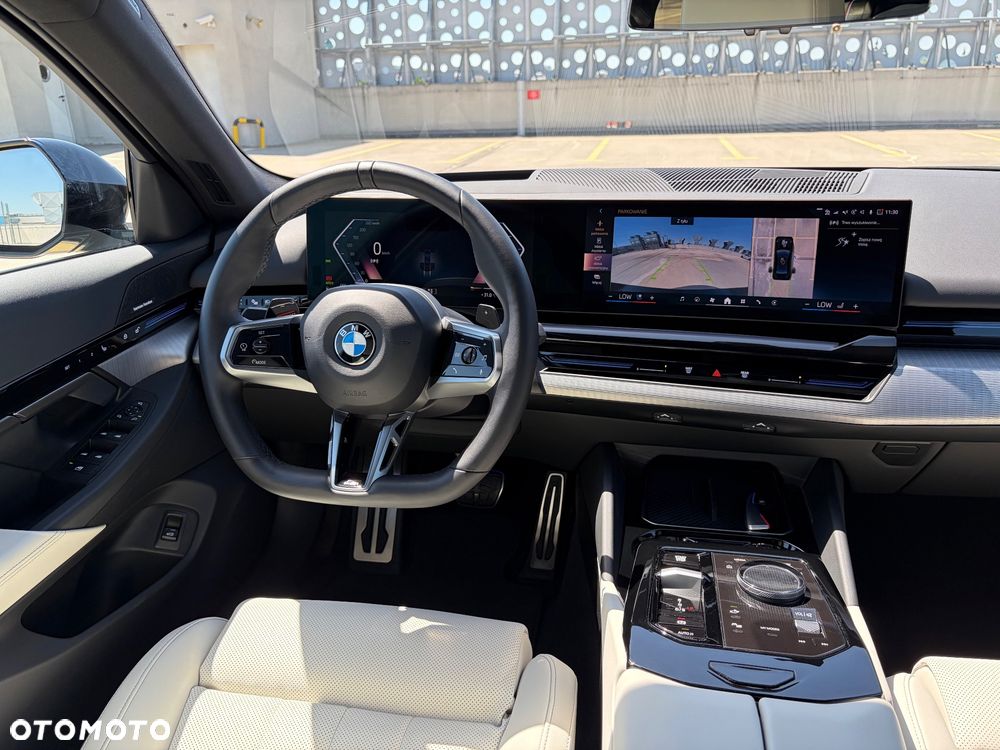 BMW Seria 5 520i mHEV M Sport - 23