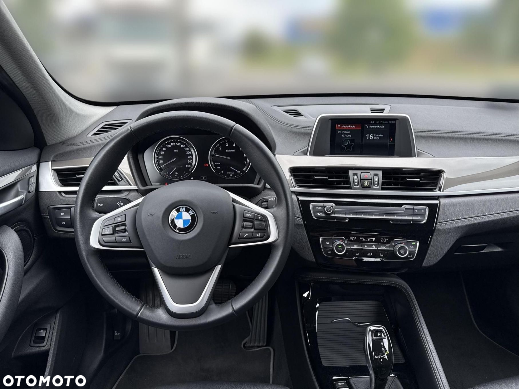 BMW X1 sDrive18i xLine - 14