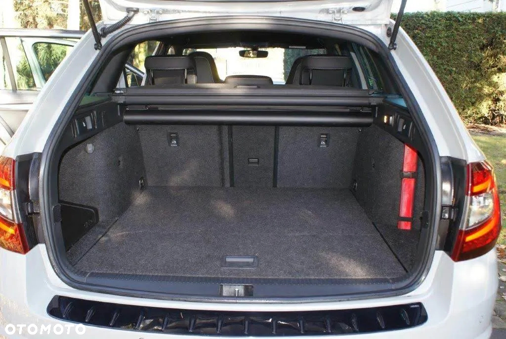 Skoda Octavia 2.0 TSI RS 230 - 21