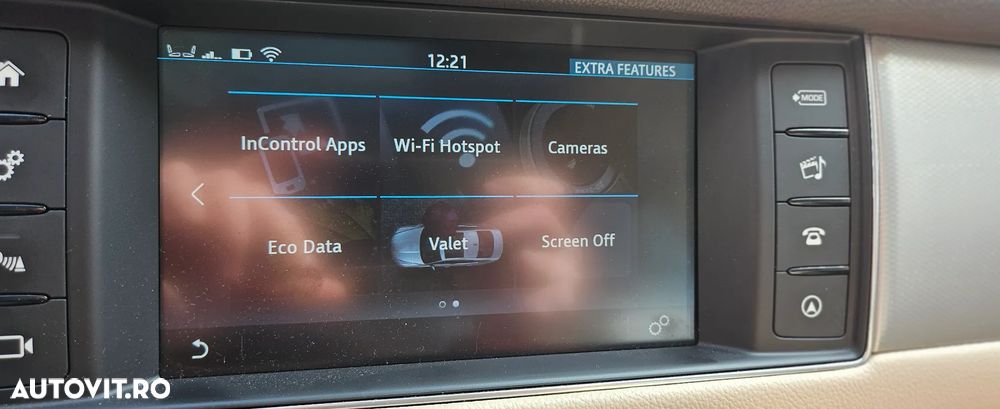 Jaguar XF 20d RWD Prestige - 24