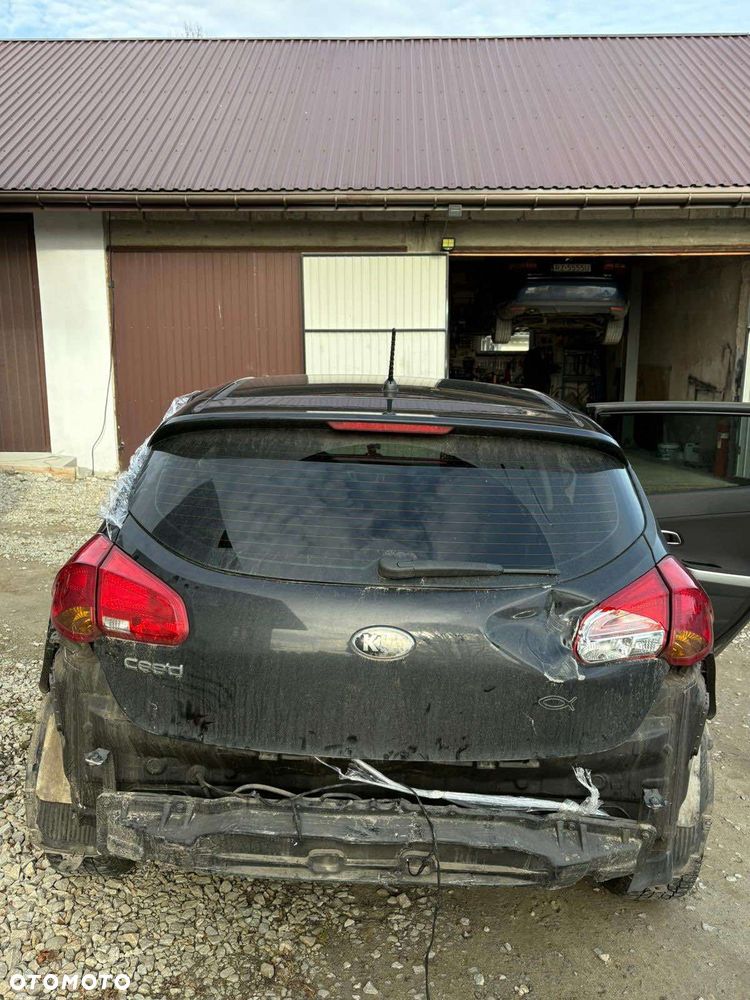 Kia Ceed 1.6 GDI M - 14