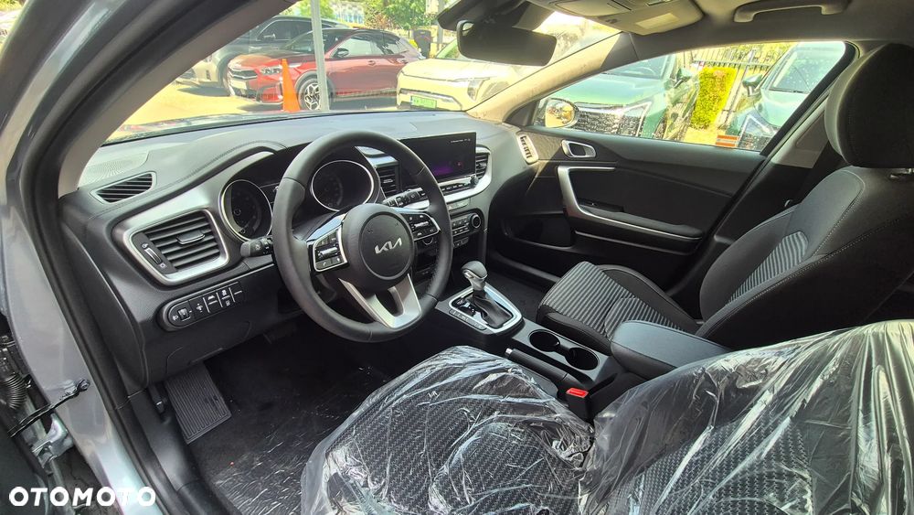 Kia XCeed 1.6 T-GDI M DCT - 12