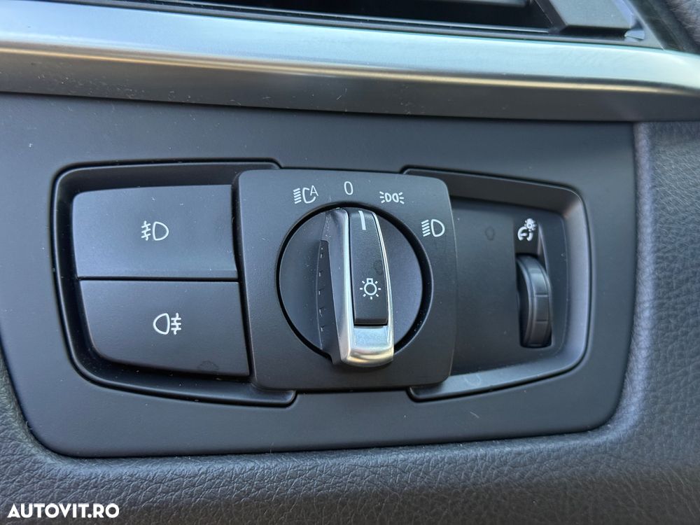 BMW Seria 3 318d Aut. Luxury Line - 15