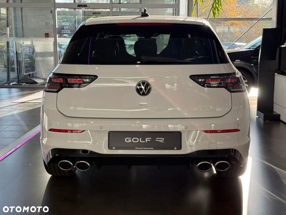 Volkswagen Golf - 4