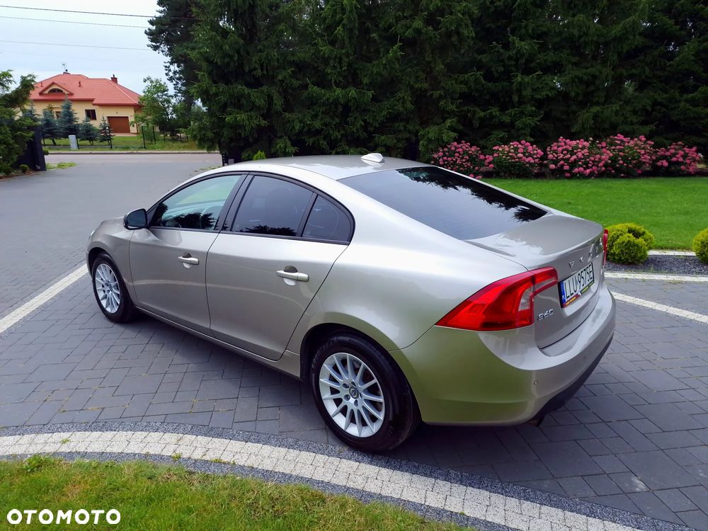 Volvo S60 D2 Kinetic - 12