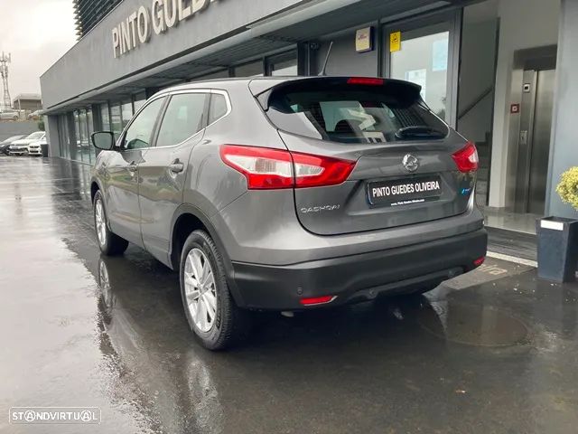 Nissan Qashqai ver-1-5-dci-acenta-connect - 8