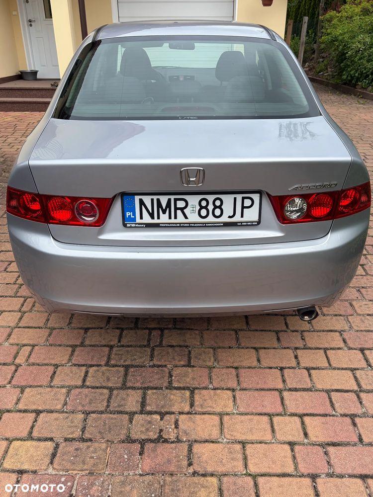 Honda Accord 2.0 Comfort - 6