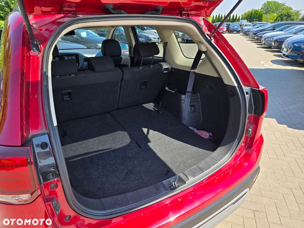 Mitsubishi Outlander - 21
