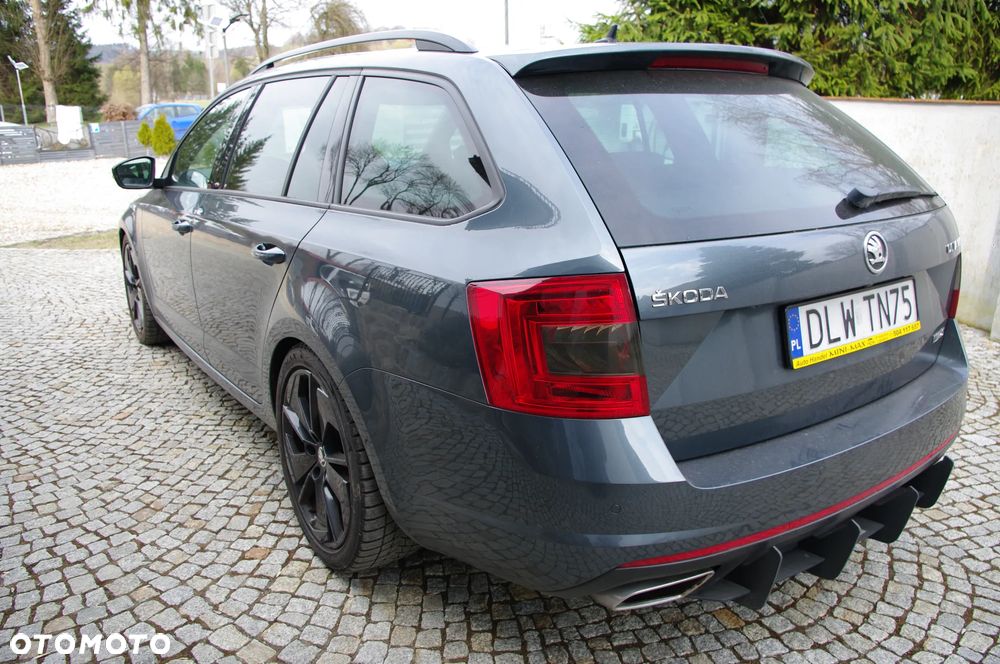 Skoda Octavia 2.0 TDI RS DSG - 23