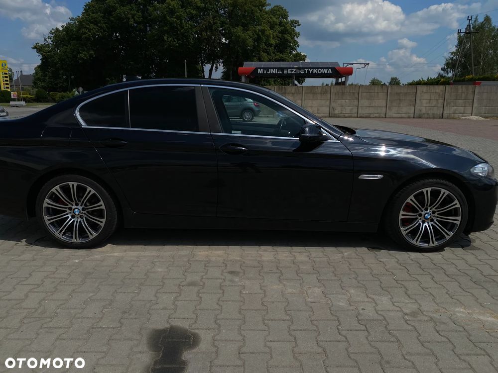 BMW Seria 5 520d xDrive - 5