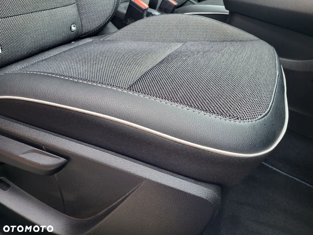 Renault Captur 1.6 E-TECH Plug-In Intens - 37