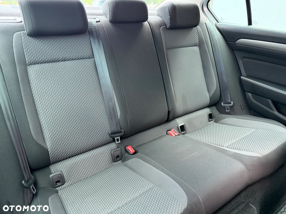 Volkswagen Passat 2.0 TDI EVO Essence - 22