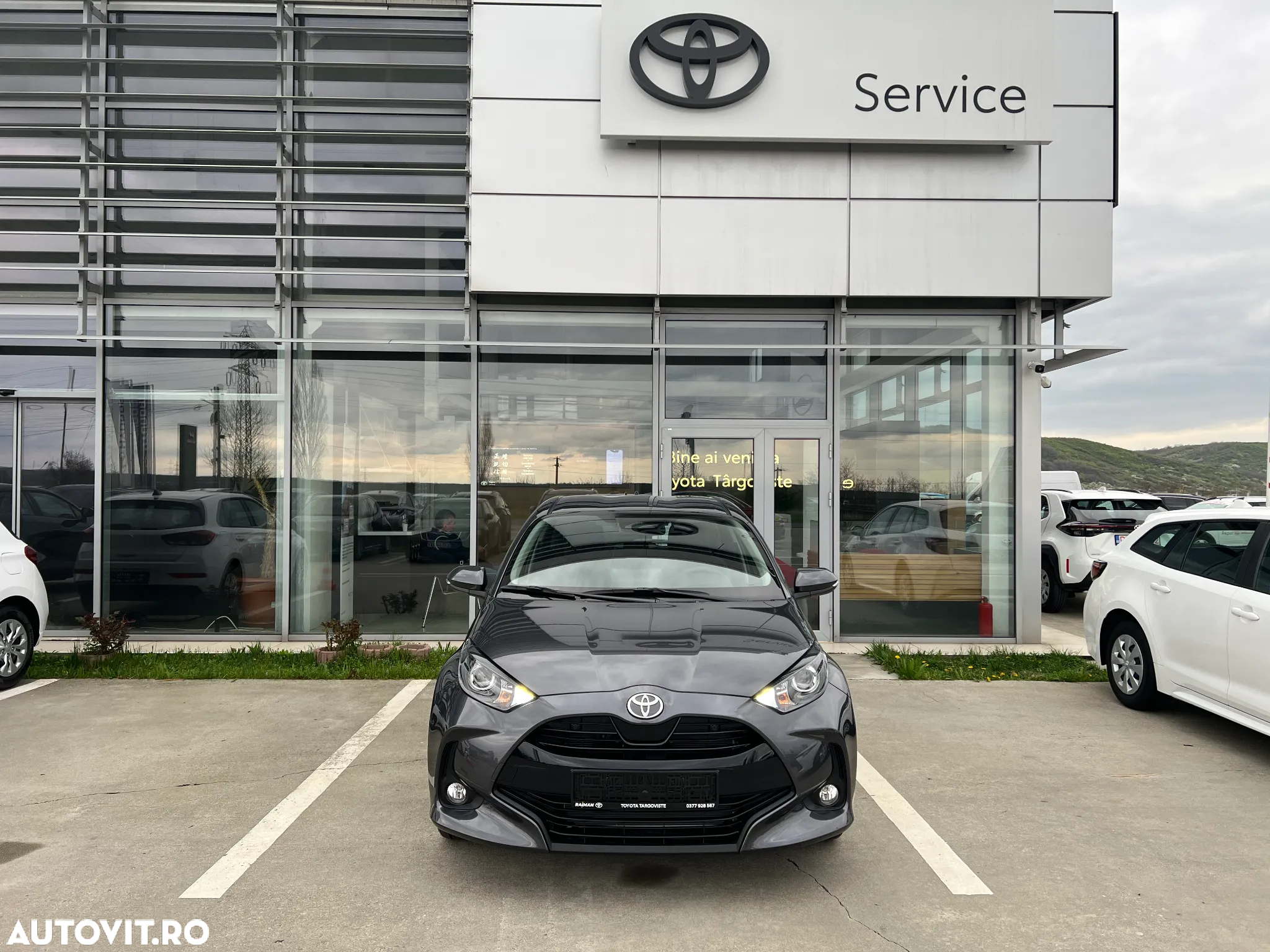 Toyota Yaris 1.5 116 CP HEV Active - 8
