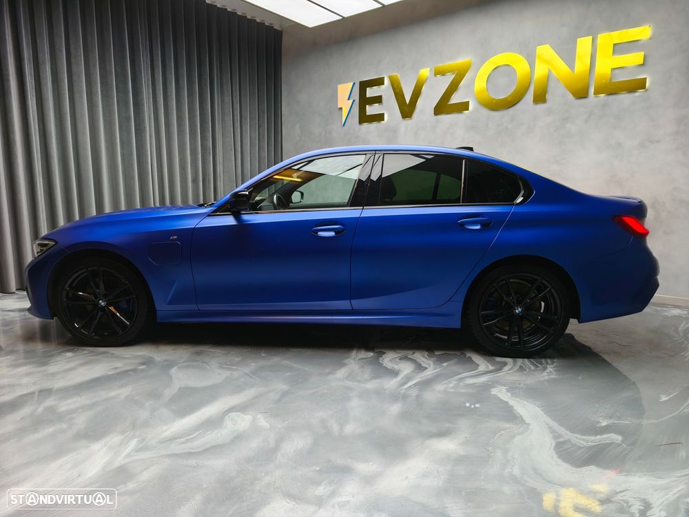 BMW 330 e Pack M Auto - 4