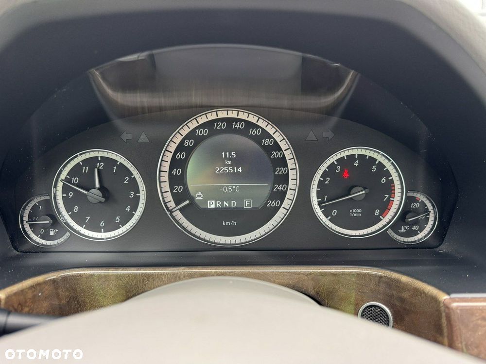 Mercedes-Benz Klasa E - 13