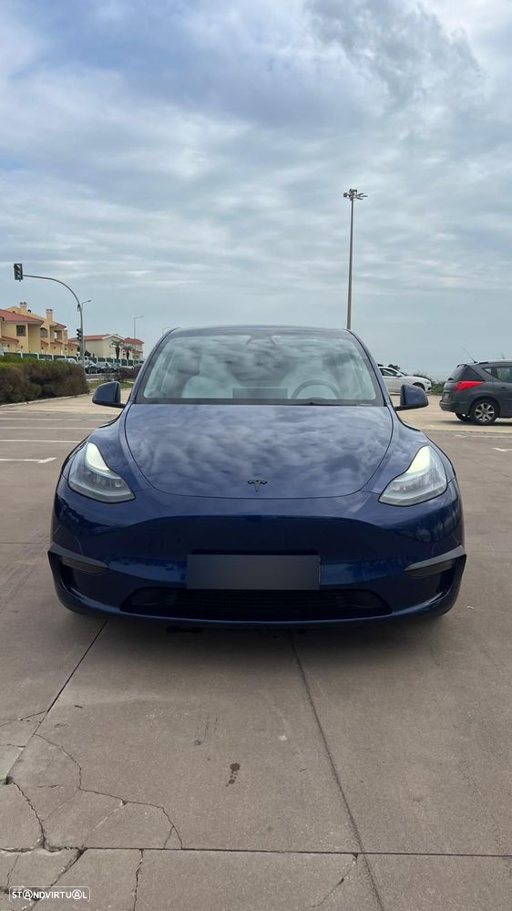 Tesla Model Y Long Range Dual Motor AWD - 3