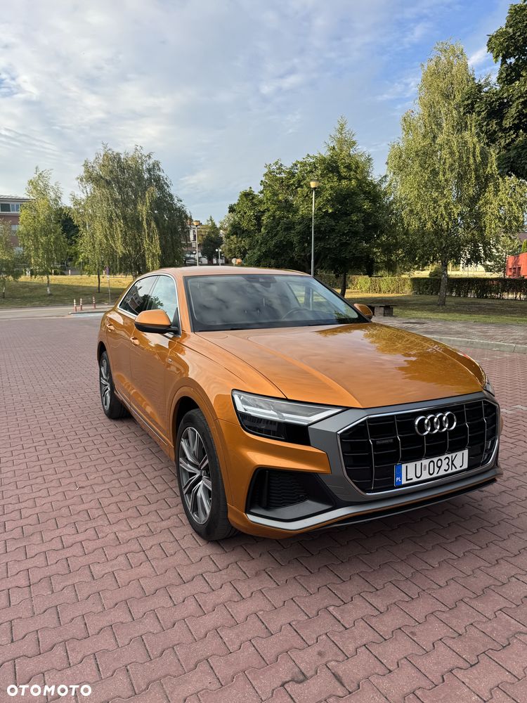 Audi Q8 - 8
