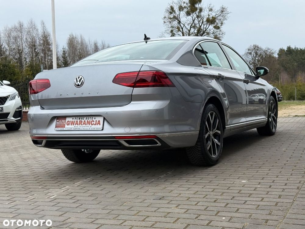 Volkswagen Passat - 10
