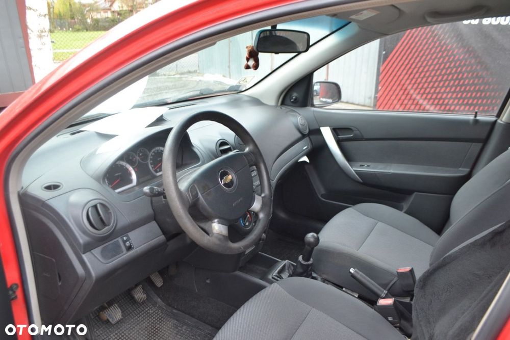 Chevrolet Aveo - 6