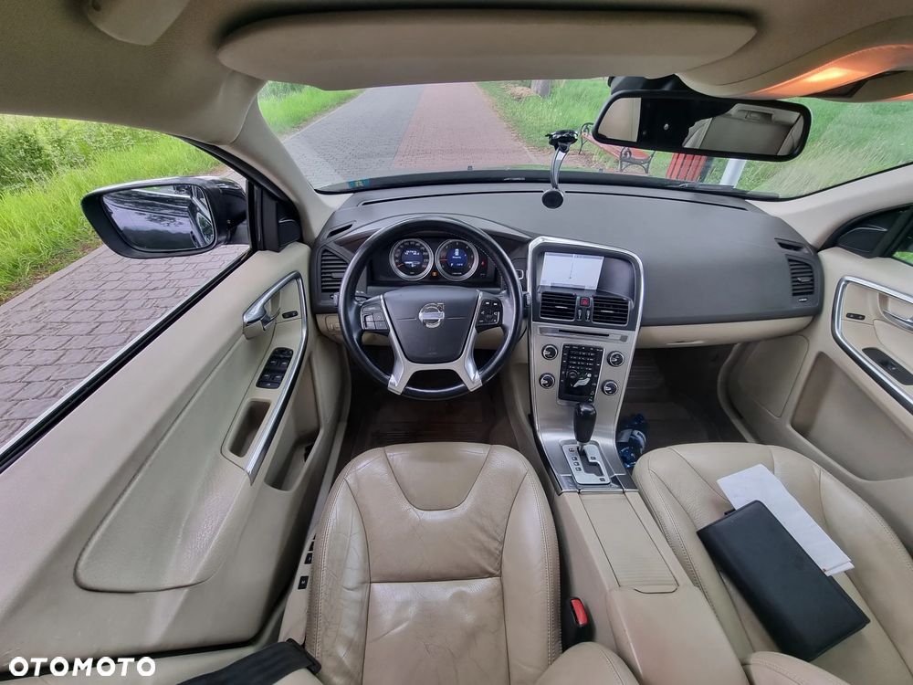 Volvo XC 60 D5 AWD Summum - 10