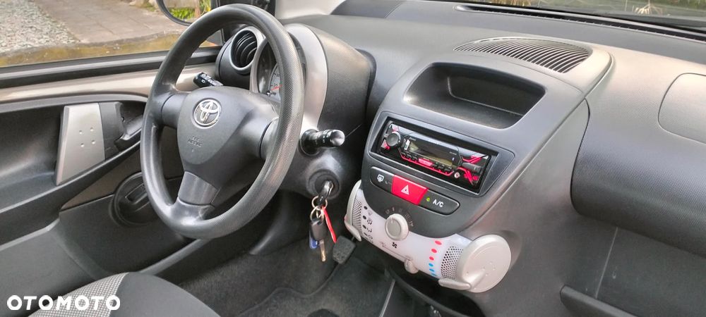 Toyota Aygo x-pose - 32