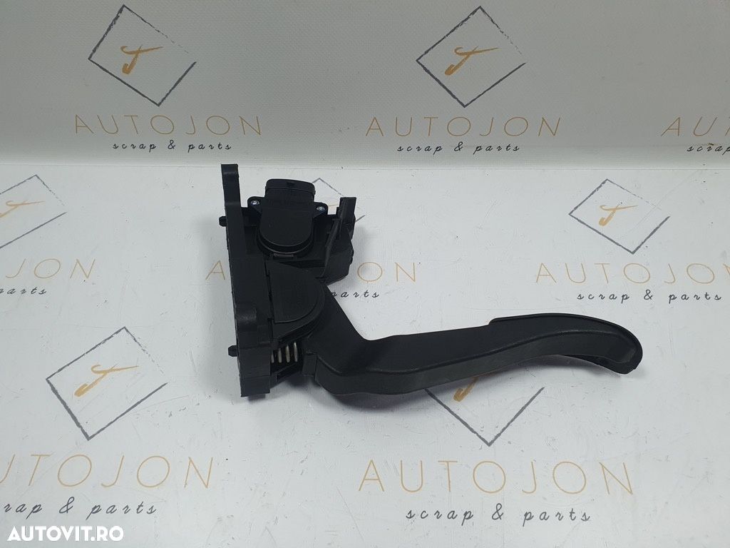 Pedala de acceleratie  MERCEDES-BENZ VIANO W639 2003 - > 2.2 CDI OM 646.980, OM 646.982 BOSCH 0281002561 A6398000604 - 1