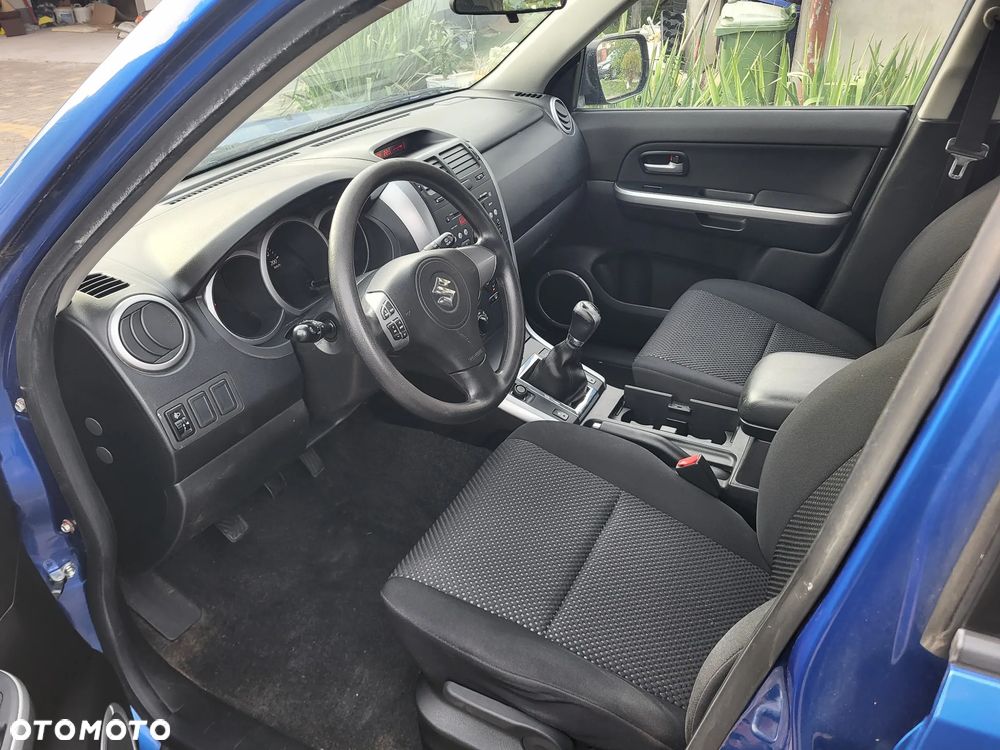 Suzuki Grand Vitara 1.9 DDiS Comfort - 25