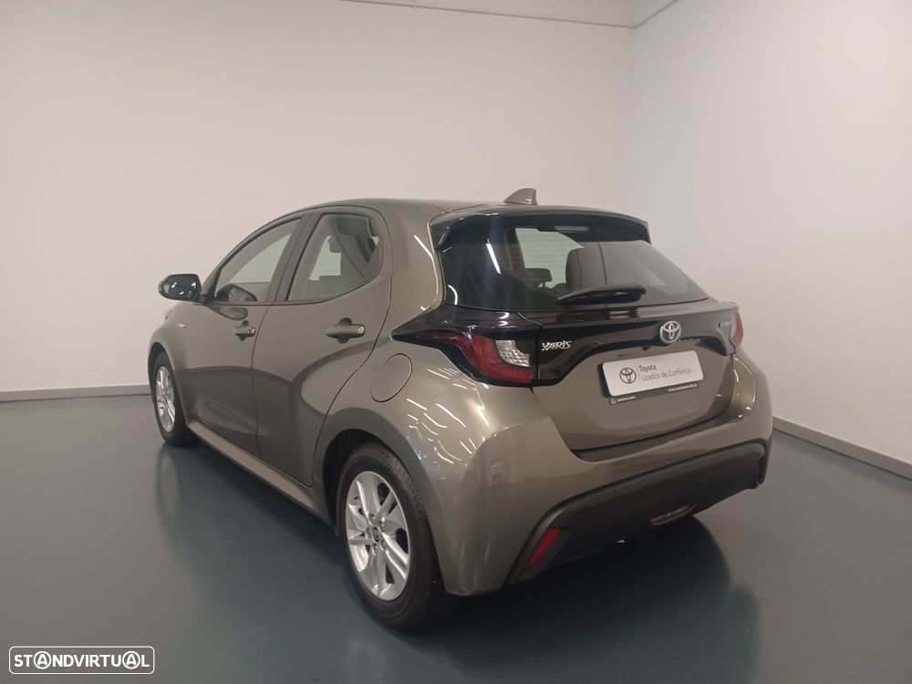 Toyota Yaris - 4