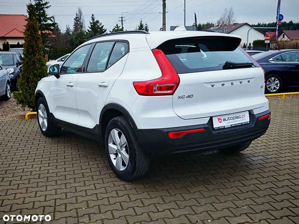 Volvo XC 40 D3 Geartronic Momentum - 4