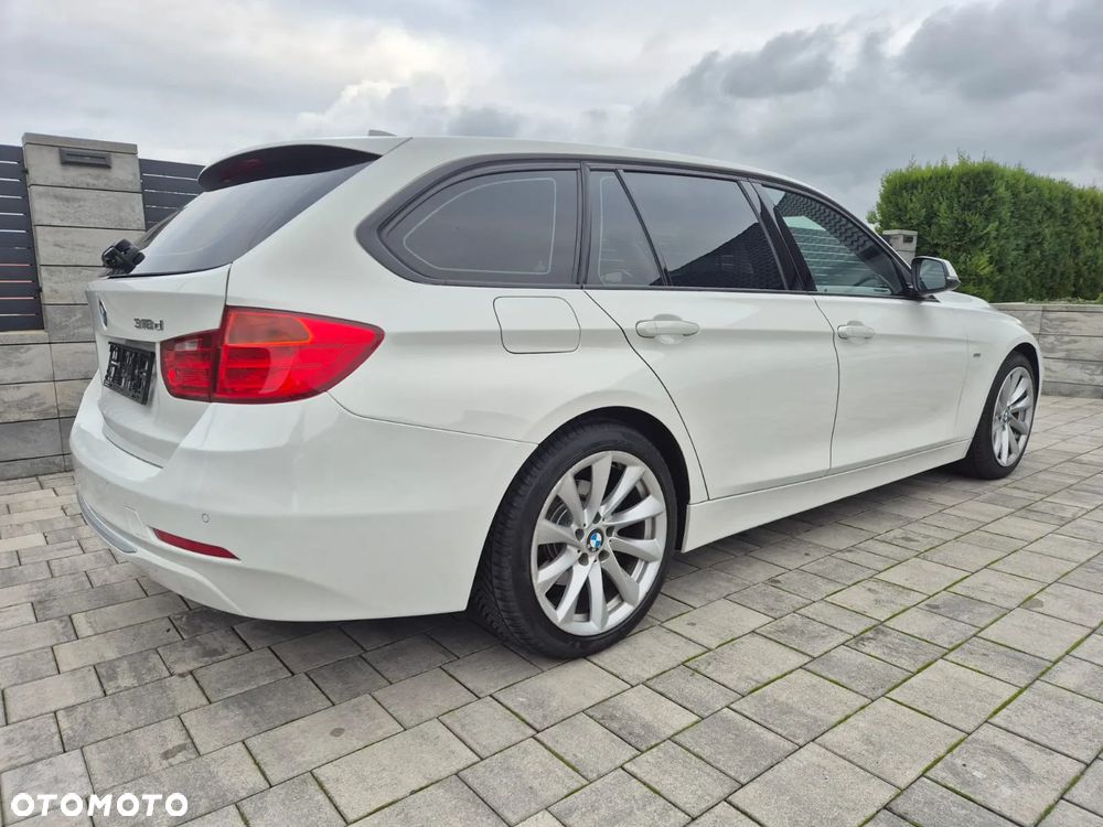 BMW Seria 3 318d Touring Modern Line - 5