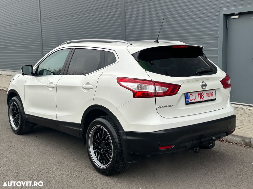 Nissan Qashqai 1.6 DIG-T TEKNA - 12